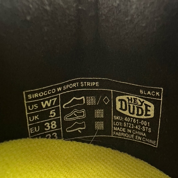 Hey Dude Women’s Black and Pink Sneakers 7W/UK 5 - Picture 7 of 7